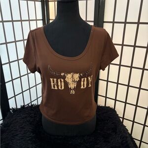 Brown 'Howdy' Short Sleeve Graphic Crop Top